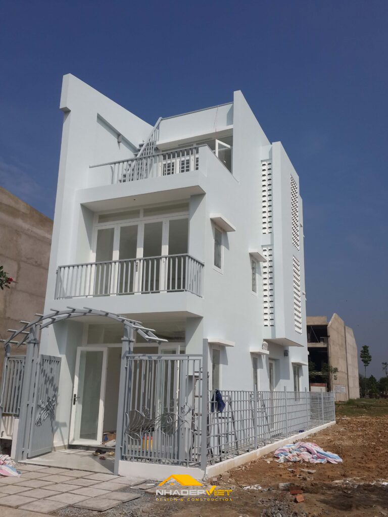 Thi c&ocirc;ng phần th&ocirc;