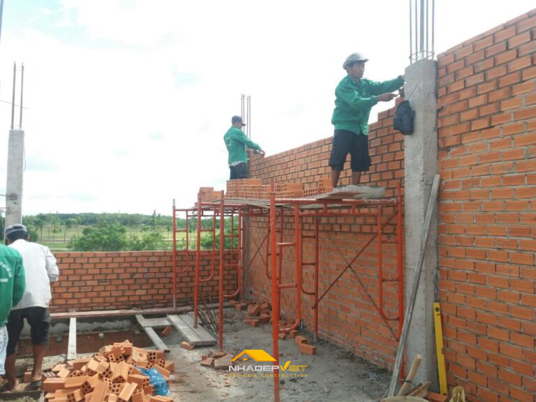 Thi c&ocirc;ng phần th&ocirc;