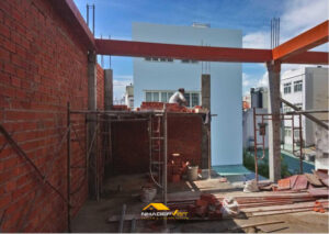 Thi c&ocirc;ng nh&agrave; phố