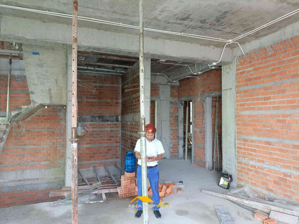 Thi c&ocirc;ng biệt thự