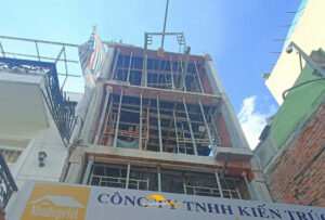 thi c&ocirc;ng nh&agrave; phố