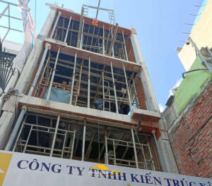 thi c&ocirc;n nh&agrave; phố