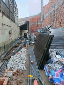 Thi c&ocirc;ng nh&agrave; phố