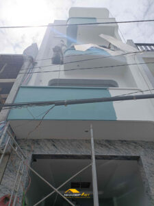 Thi c&ocirc;ng nh&agrave; phố