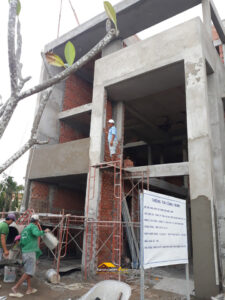 Thi c&ocirc;ng nh&agrave; phần th&ocirc;