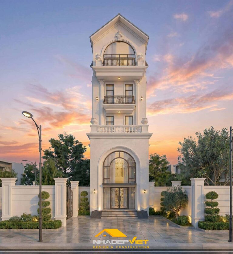 THE BLANC MANOR